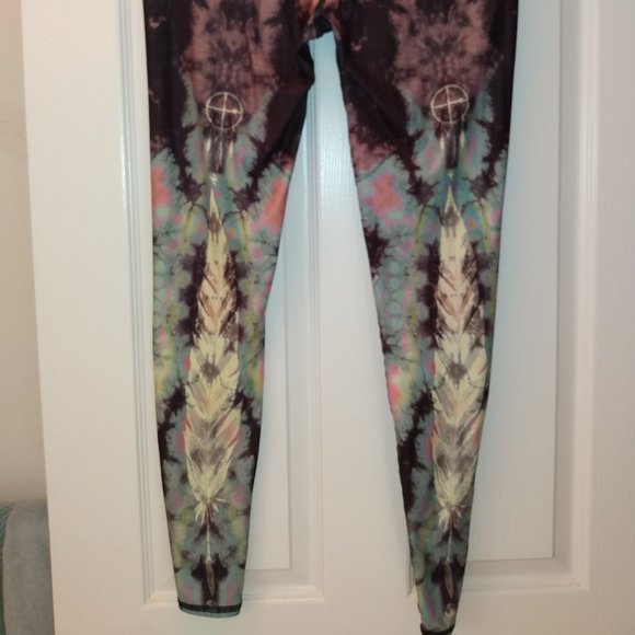 Teeki Eagle Feather Pink Hot Pant Leggings Size M - Picture 7 of 16